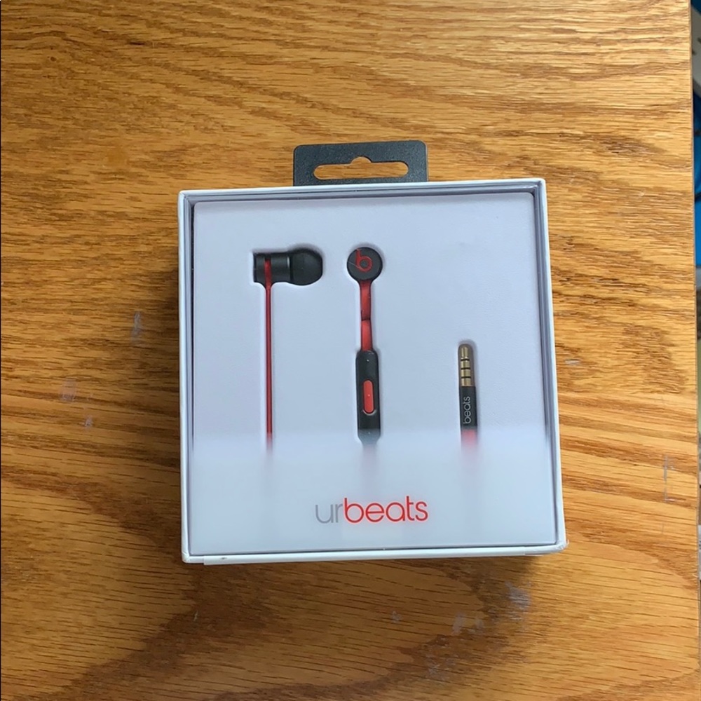 Unopened Beats Headphones by Dr. Dre